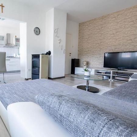 Ferienwohnung Apartman M Knin Exterior foto