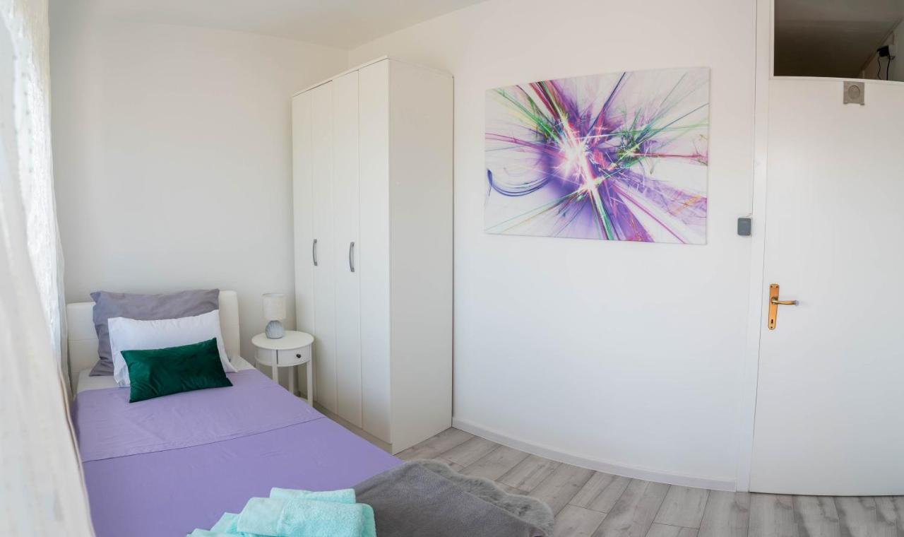 Ferienwohnung Apartman M Knin Exterior foto