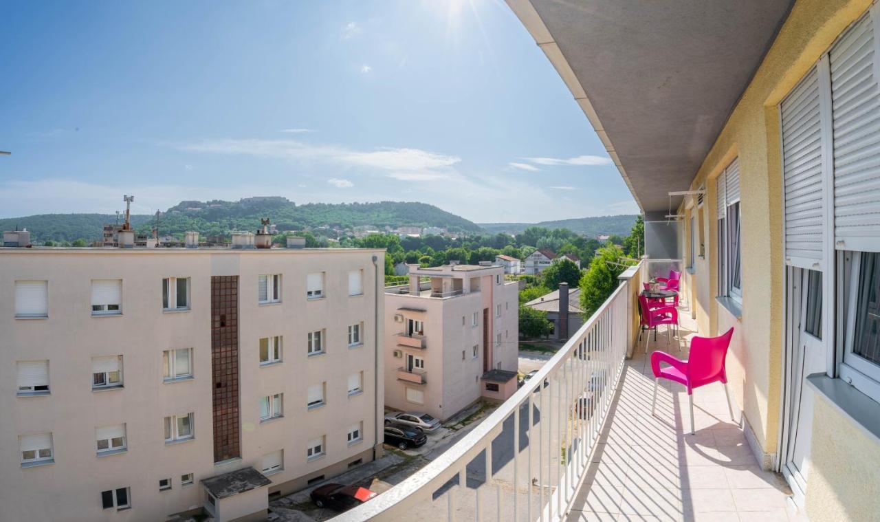 Ferienwohnung Apartman M Knin Exterior foto